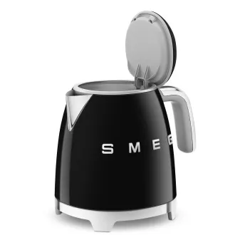 Smeg KLF05BLEU mini rychlovarná konvice, 0, 8 l / 3 šálky, 1400 W, styl 50. let, černá Smeg KLF05BLEU mini rychlovarná konvice, 0, 8 l / 3 šálky, 1400 W, styl 50. let, černá