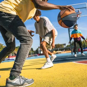 Basketbalový míč MTR WHATS UP, vel. 6 Basketbalový míč MTR WHATS UP, vel. 6