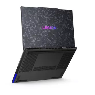 Lenovo Legion 9/18IAX10/U9-275HX/18"/4K/192GB/2TB/RTX 5090/W11P/Black/3R On-Site Lenovo Legion 9/18IAX10/U9-275HX/18"/4K/192GB/2TB/RTX 5090/W11P/Black/3R On-Site