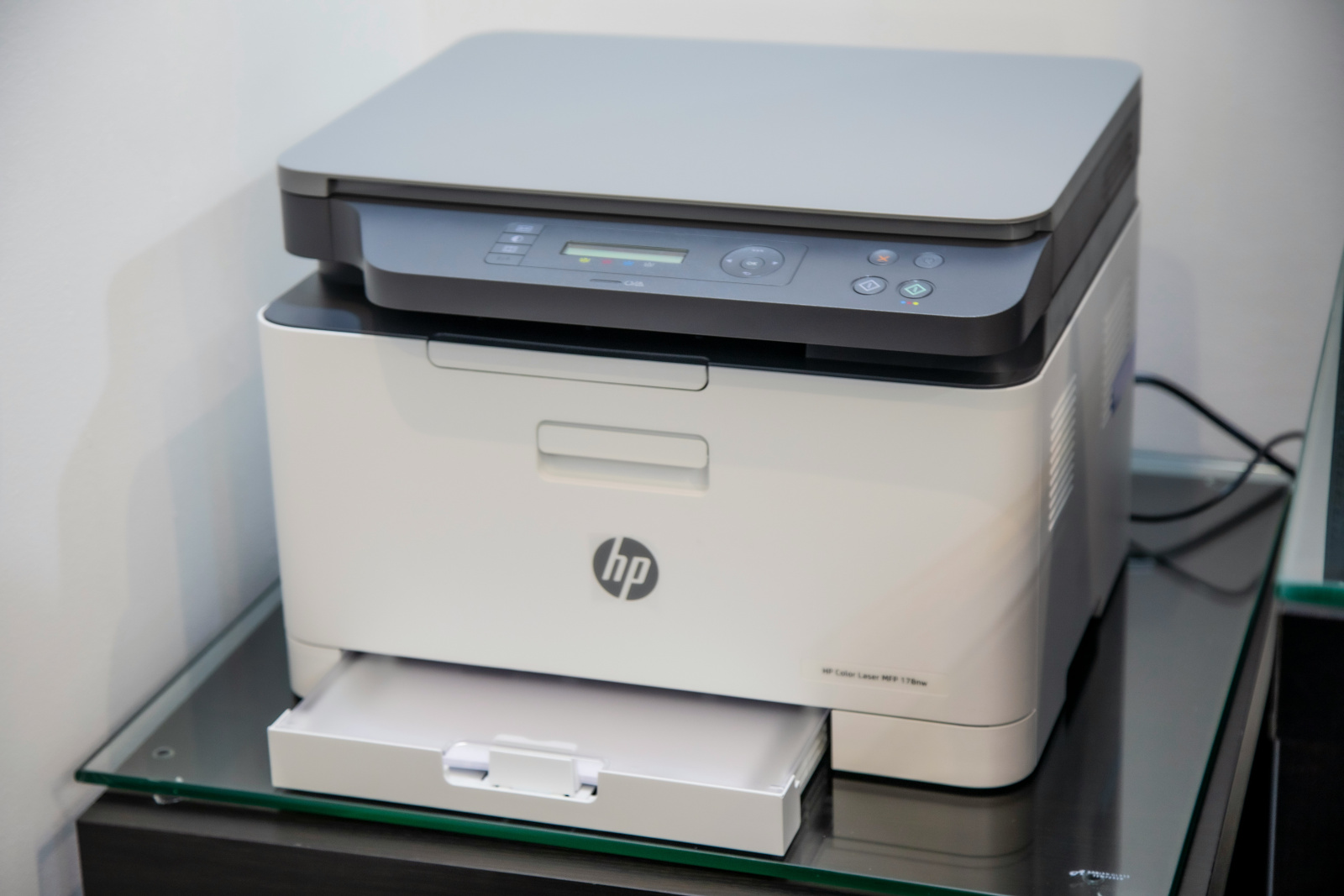 Tiskárna HP připravená k tisku